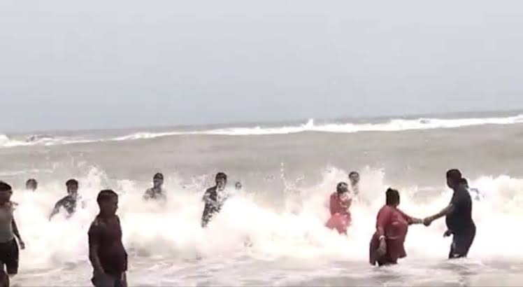 West Bengal Tourist Rescued From Drowning in Puri Sea - Reporters Today ...